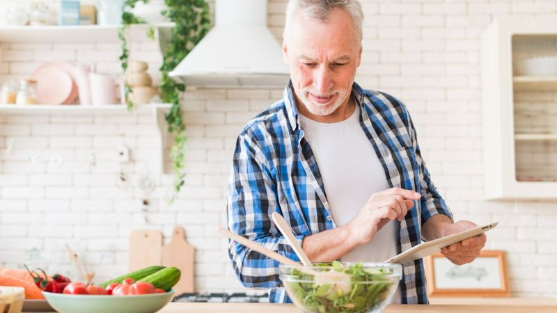The Importance of Fiber: Daily Recipes to Boost Digestion for Homebound Seniors